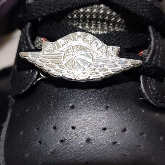 Womens 8 Kids 6.5 Black and Purple Sneakers - Picture 4 of 13